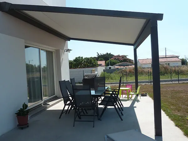 Réalisation d'une pergola par Espace Confort 2000